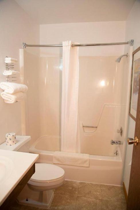 Artos Motel Harvey Dış mekan fotoğraf